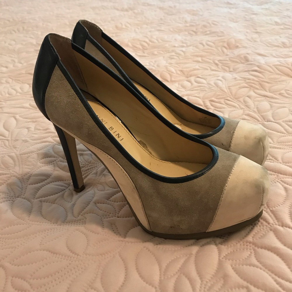 Gianni Bini Suede Platform Heels
